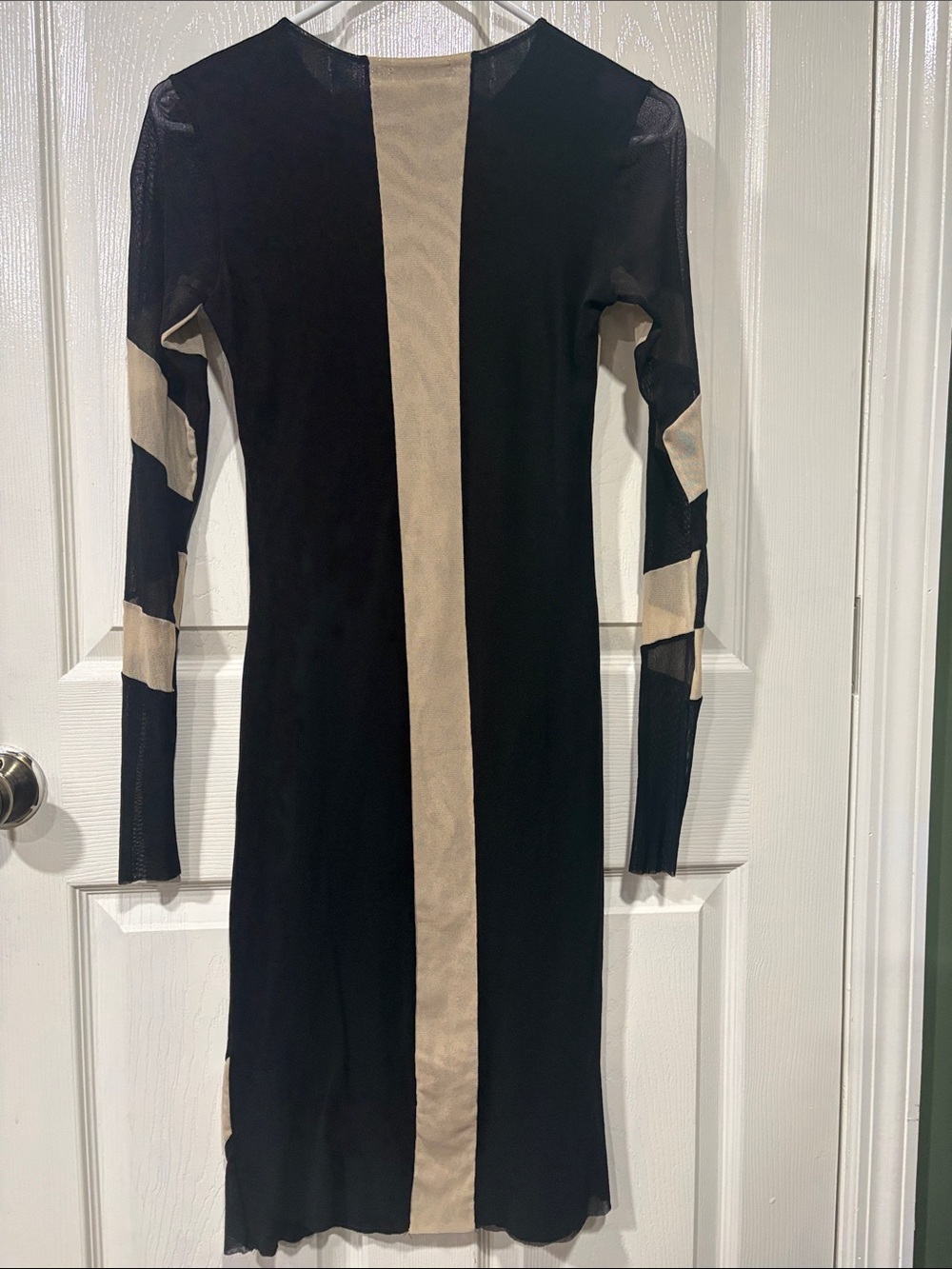 Viviana Black & Cream Long Sleeve Chevron Midi Dress - Picture 2 of 3